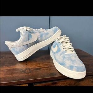 Nike Air Force 1 Blue Tie-Dye Sneakers